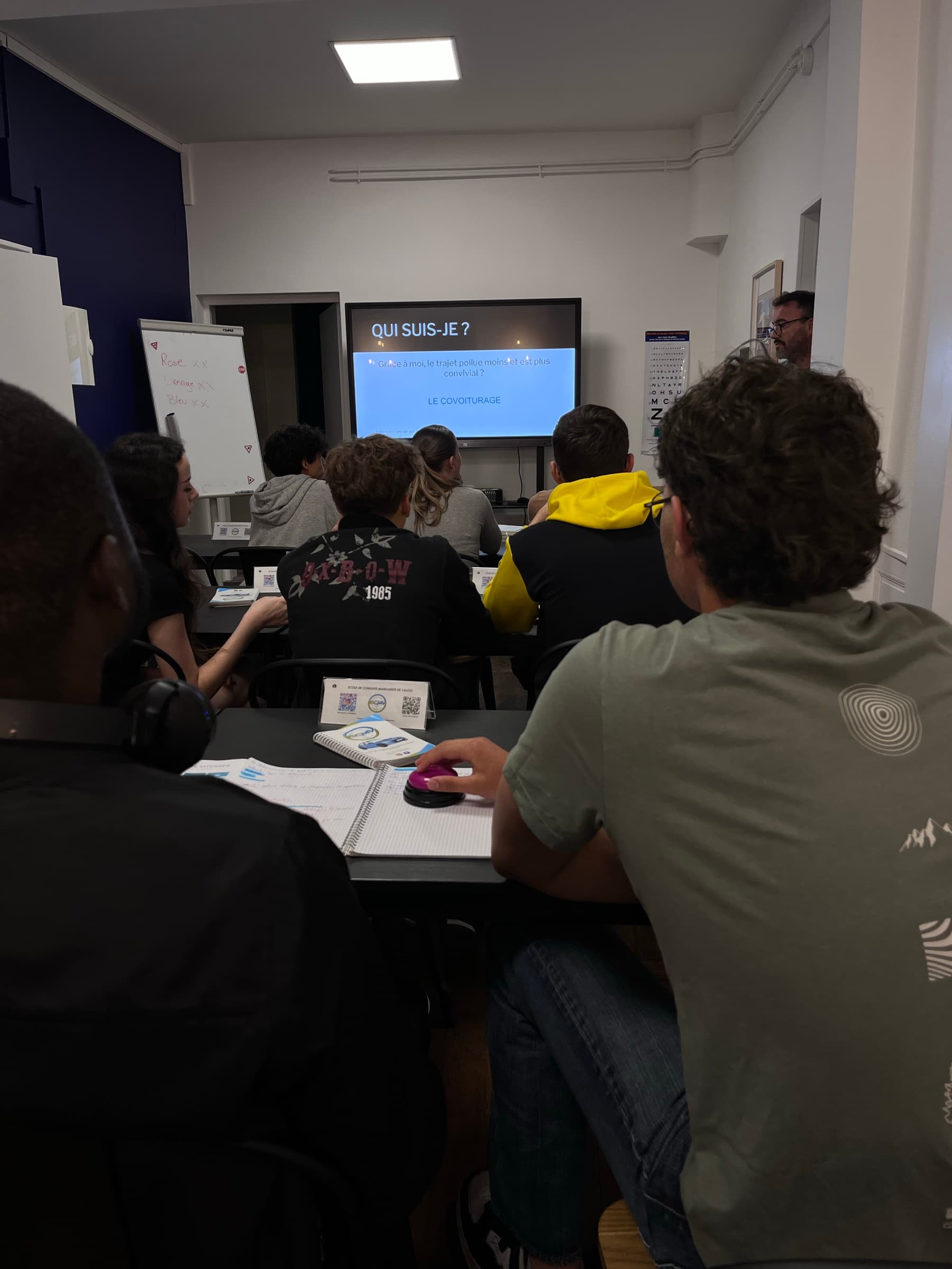 Salle de cours code de la route — ECMV Angoulême